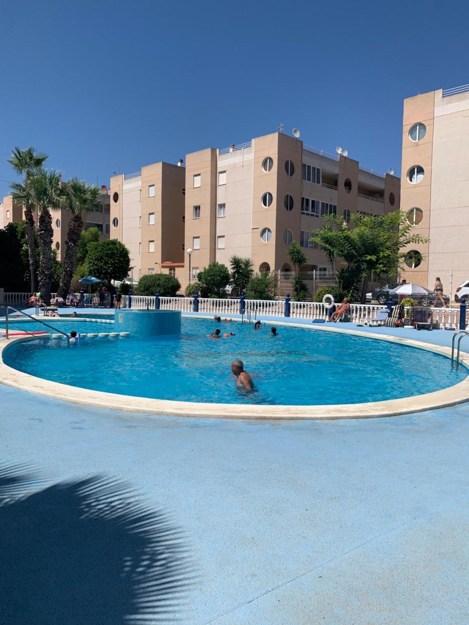 Appartamento Tres Beau T4 Torrevieja Renove Et Moderne Esterno foto